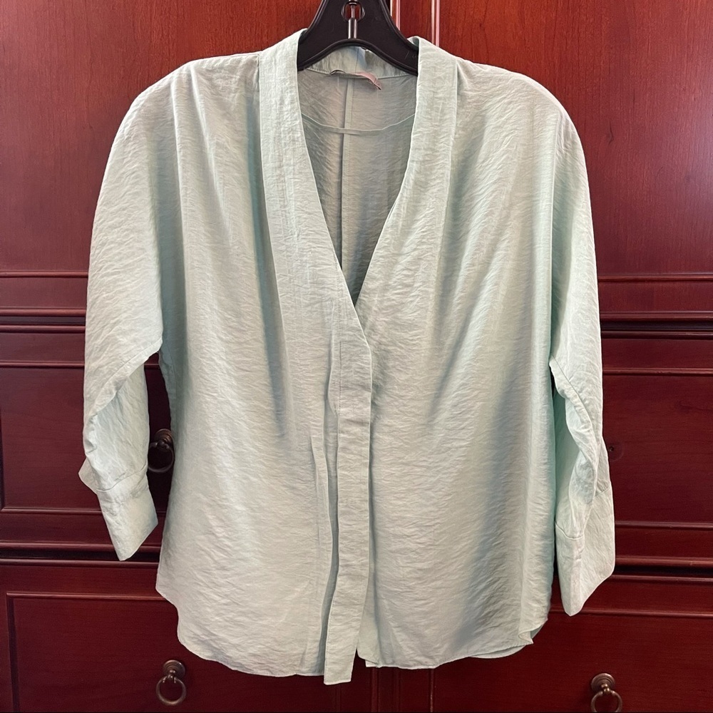 Cos aqua button up